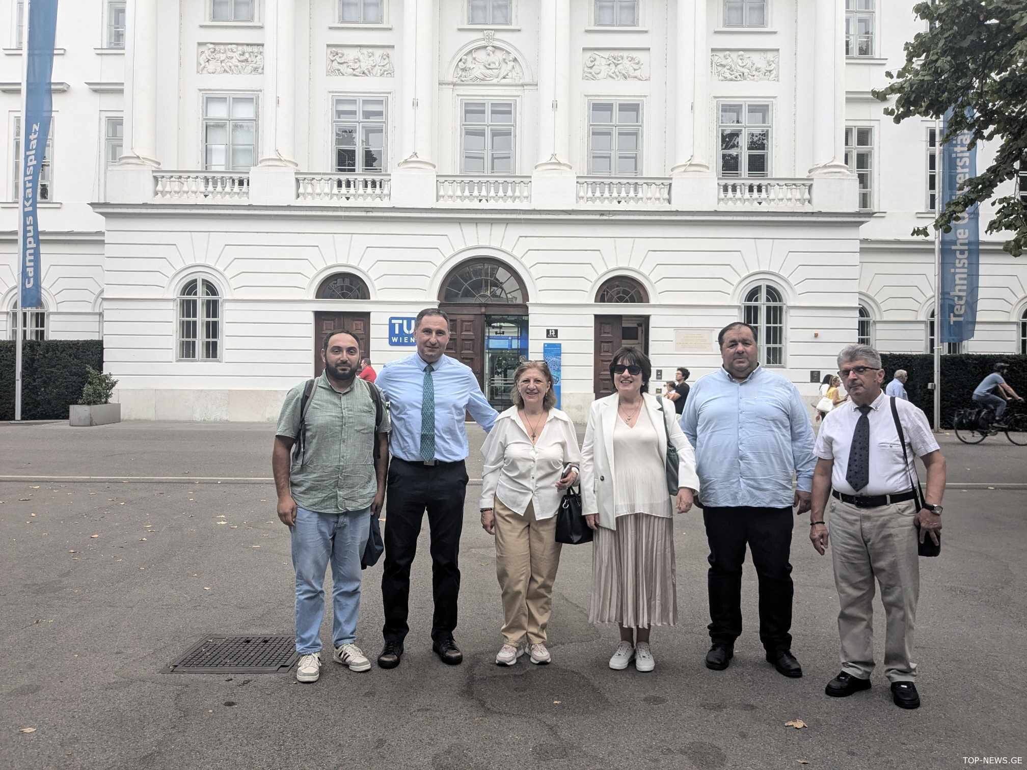 გეოგრაფმა გიორგი დვალაშვილმა ქალაქ ვენაში, ჭიათურის შესახებ პრეზენტაცია წარადგინა