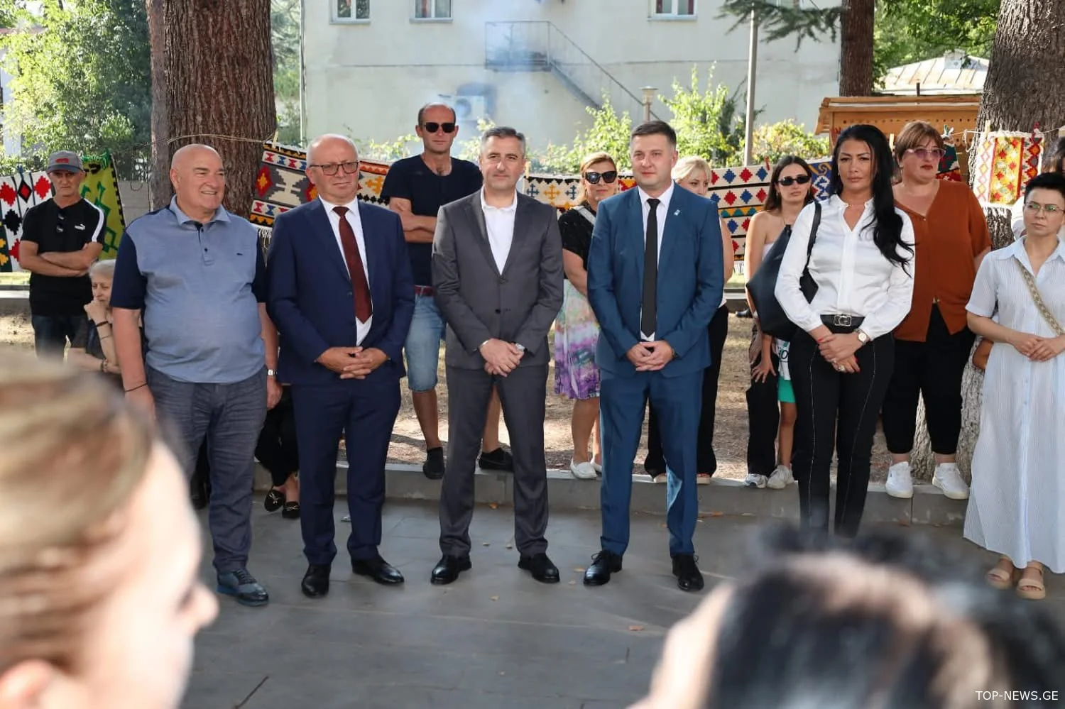 ონში, “საპატიო ონელები” დააჯილდოვეს