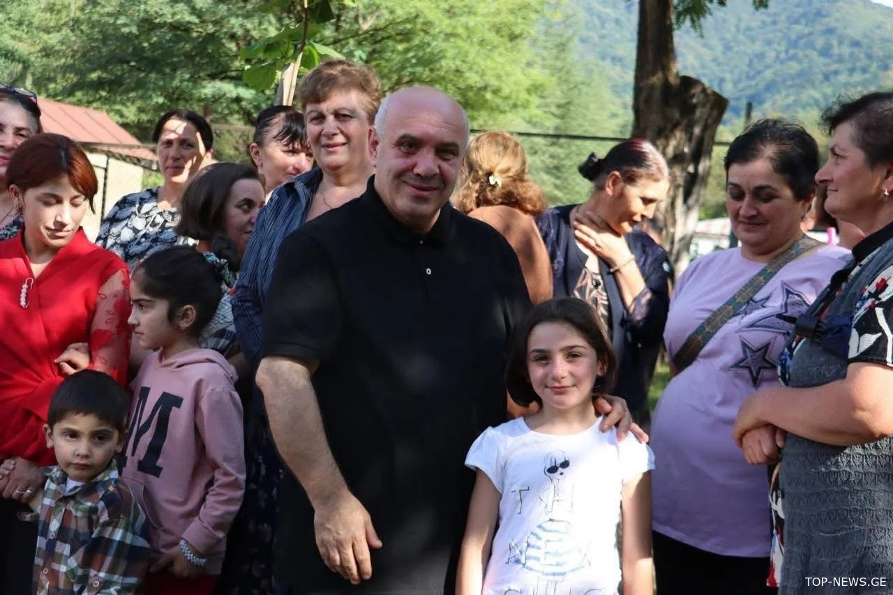 კობა ლურსმანაშვილი: ჩვენი სტრატეგიაა, ხარაგაულის რეალობა კიდევ  უფრო უკეთესობისკენ   შეიცვალოს და სოფლებში რაც შეიძლება მეტი პროექტი დაიგეგმოს