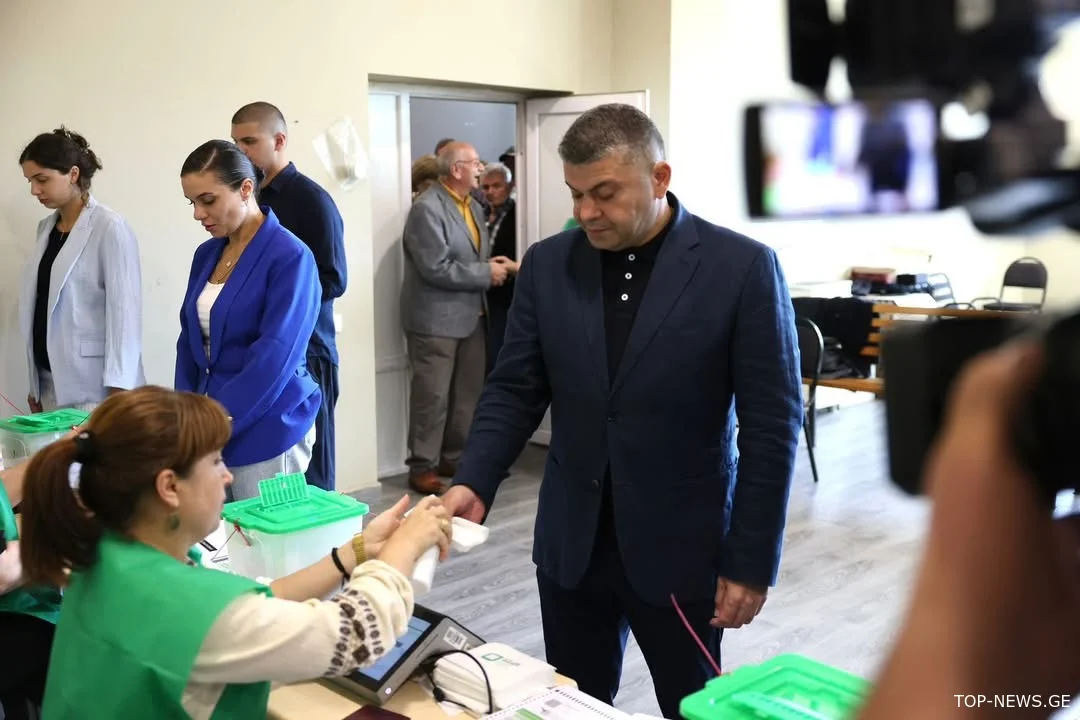 “ ხმა მივეცი მშვიდობას ჩვენს ქვეყანაში, ქუთაისის განვითარებას და ჩვენი ოჯახების მეტ კეთილდღეობას”
