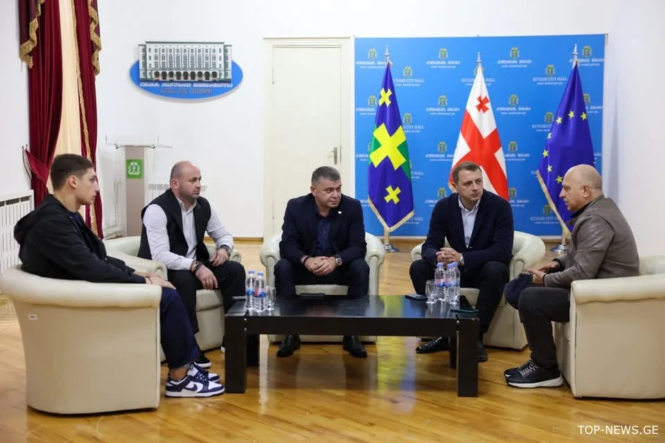 ქუთაისის მერიაში წარმატებულ ახალგაზრდა მოკრივეს უმასპინძლეს