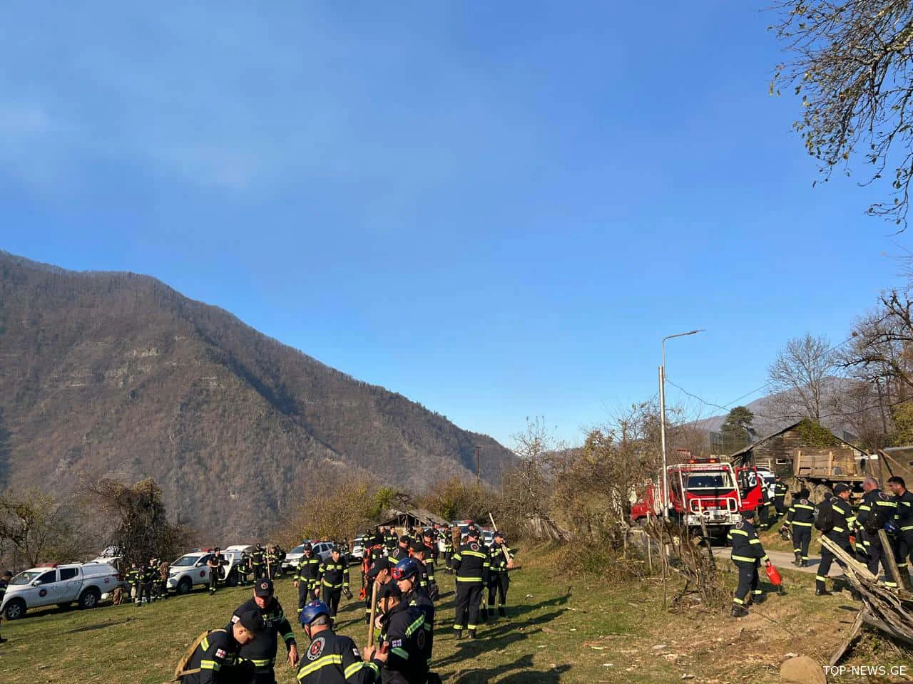 რა ხდება ბაღდათში, სადაც მესამე დღეა ხანძარს ებრძვიან?