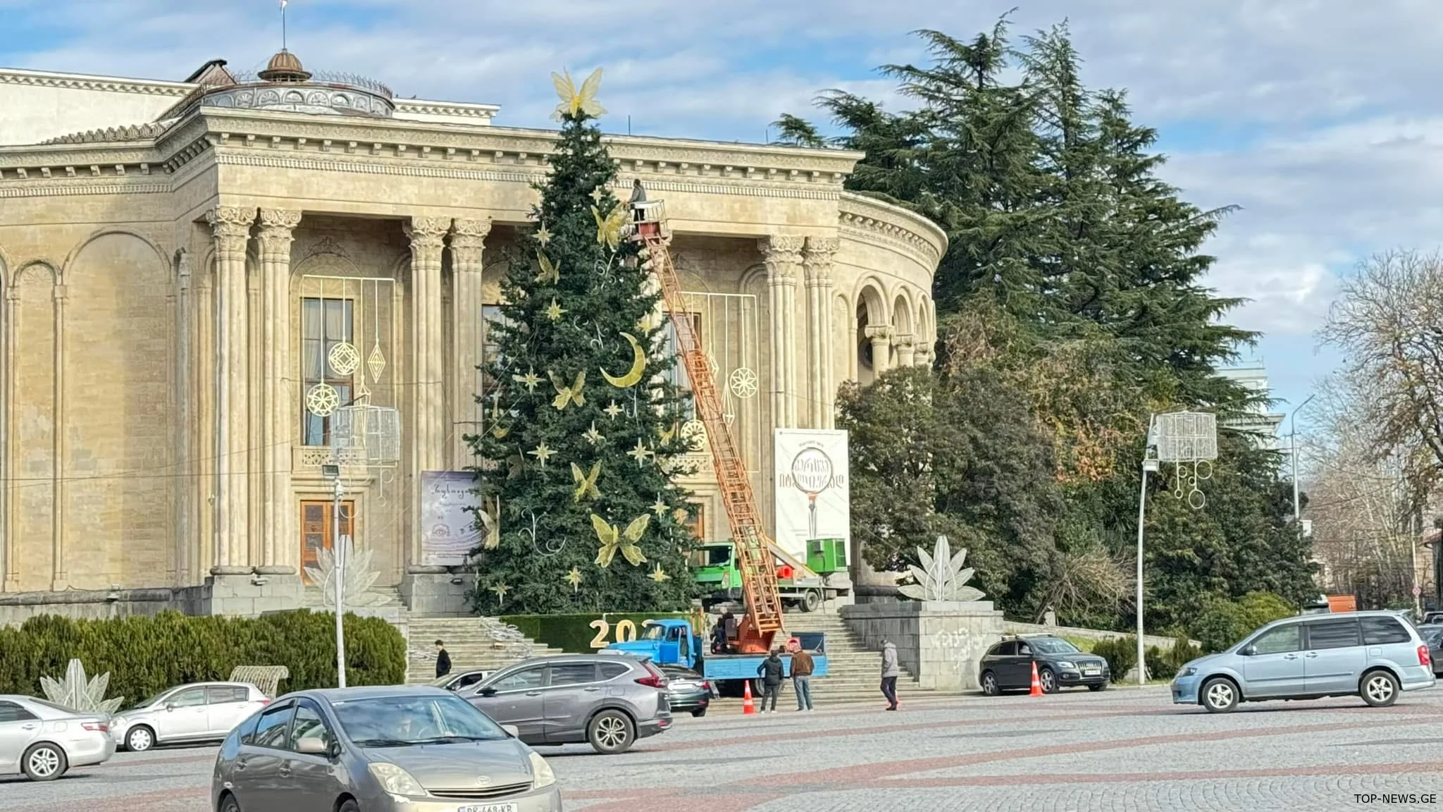 ქუთაისის ცენტრალურ მოედანზე მოძრაობა შეიზღუდა