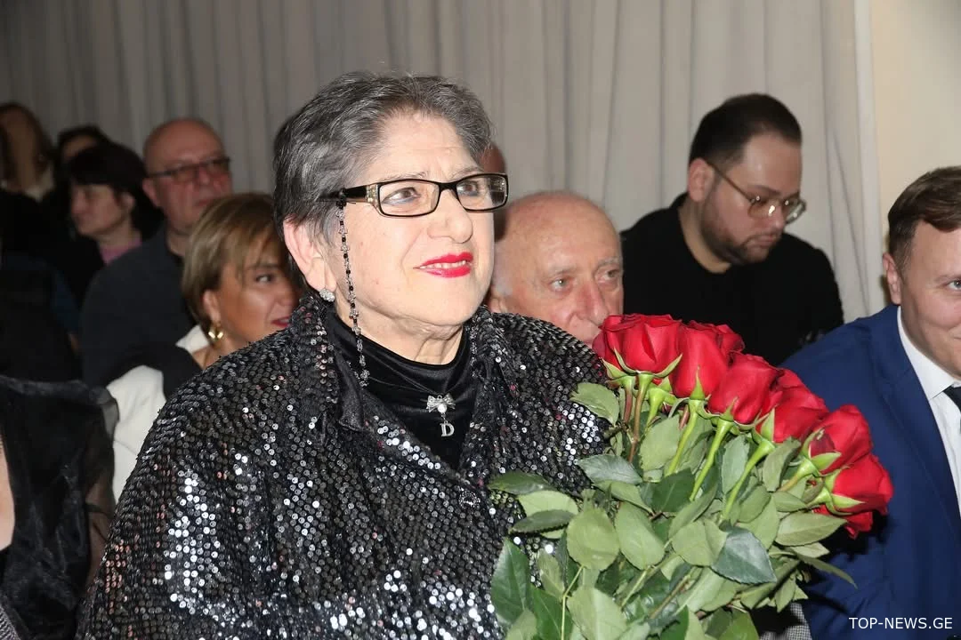 ქუთაისში, სამუსიკო სკოლის ღვაწლმოსილ პედაგოგს 80 წლის იუბილე მიულოცეს