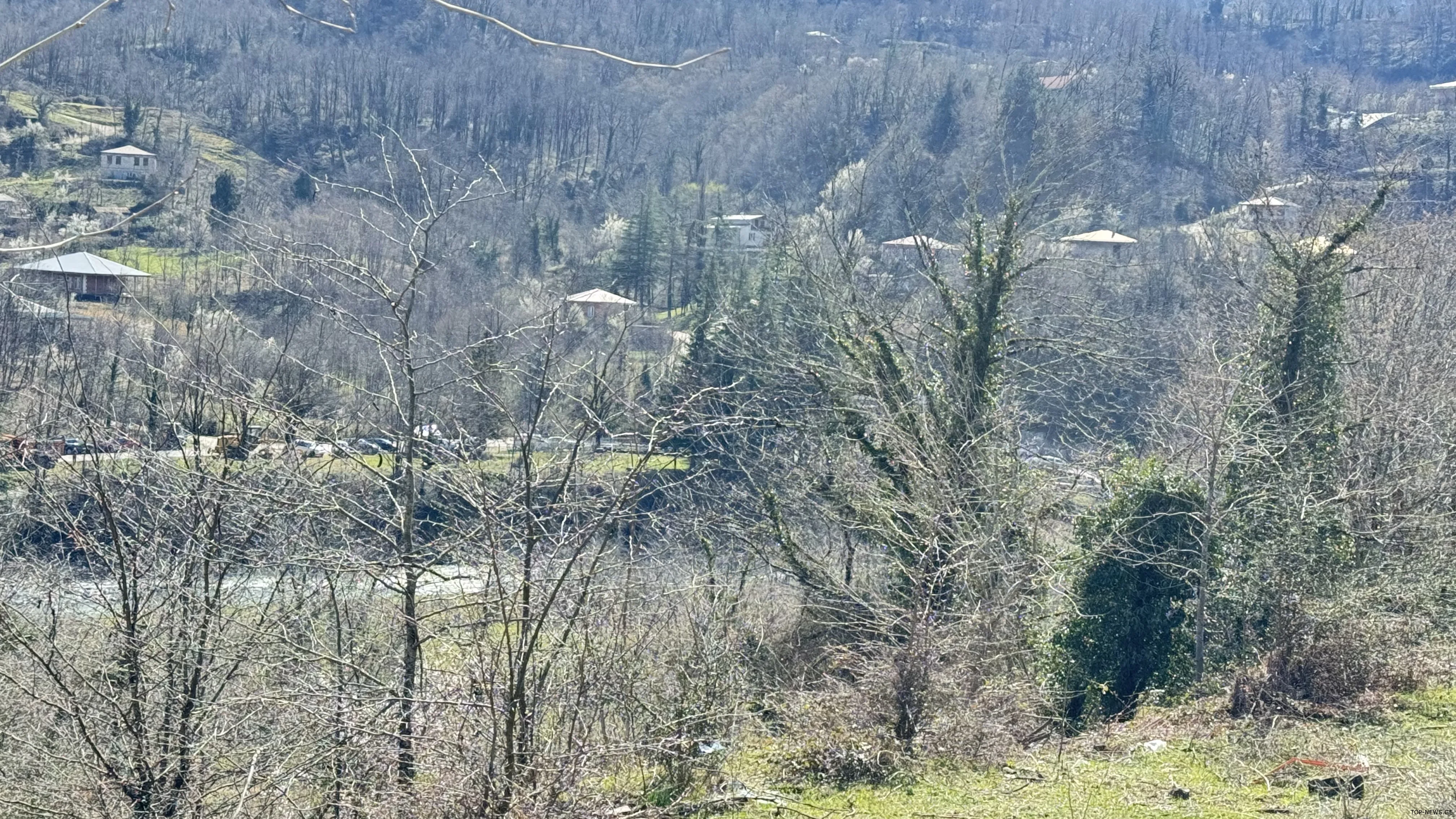 სოფელ კურსებიდან ქუთაისის და ტყიბულის სასტუმროებში 104 ადამიანი გადაიყვანეს