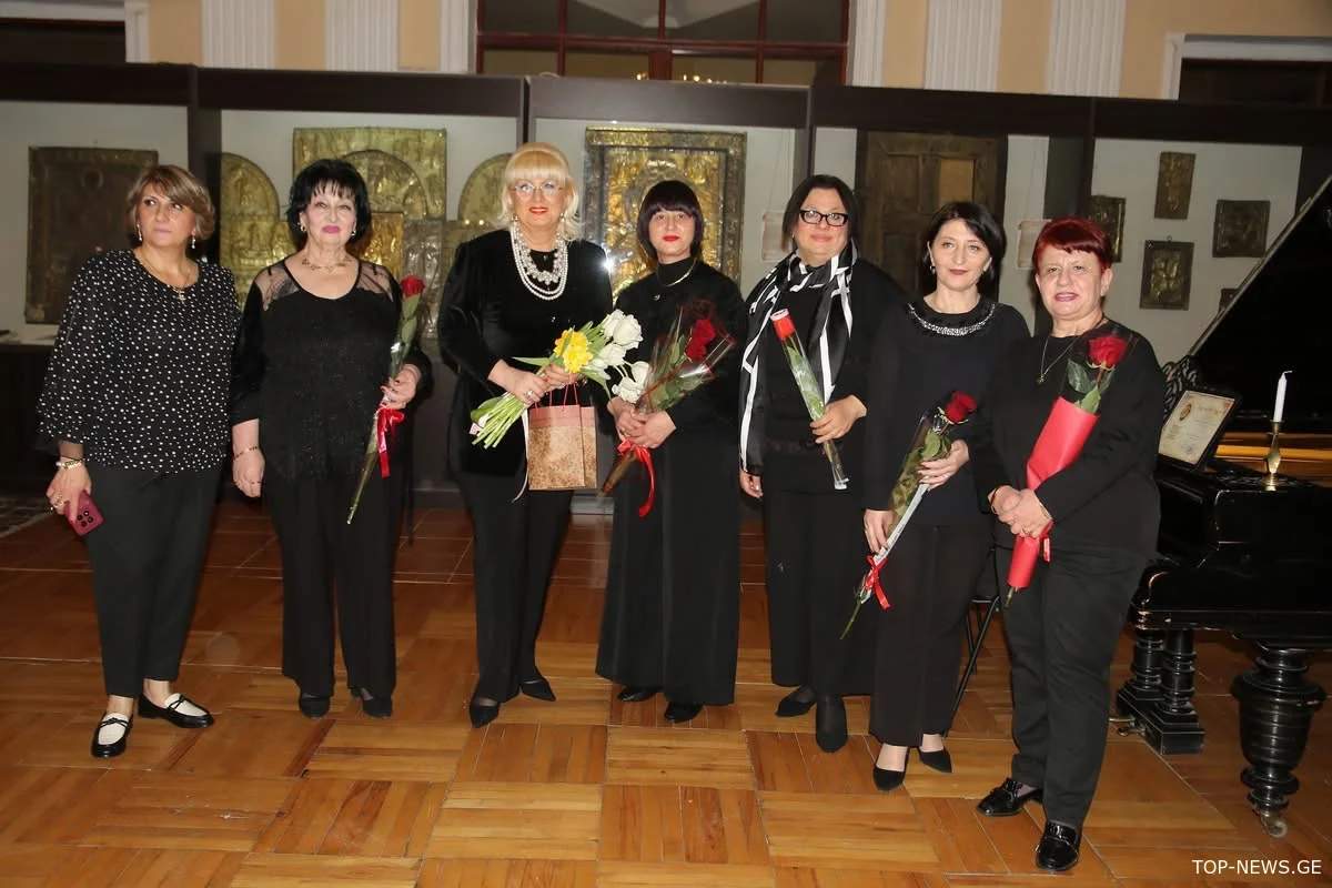 ქუთაისში ელისო ქაროსანიძის პოეზიის საღამო გაიმართა