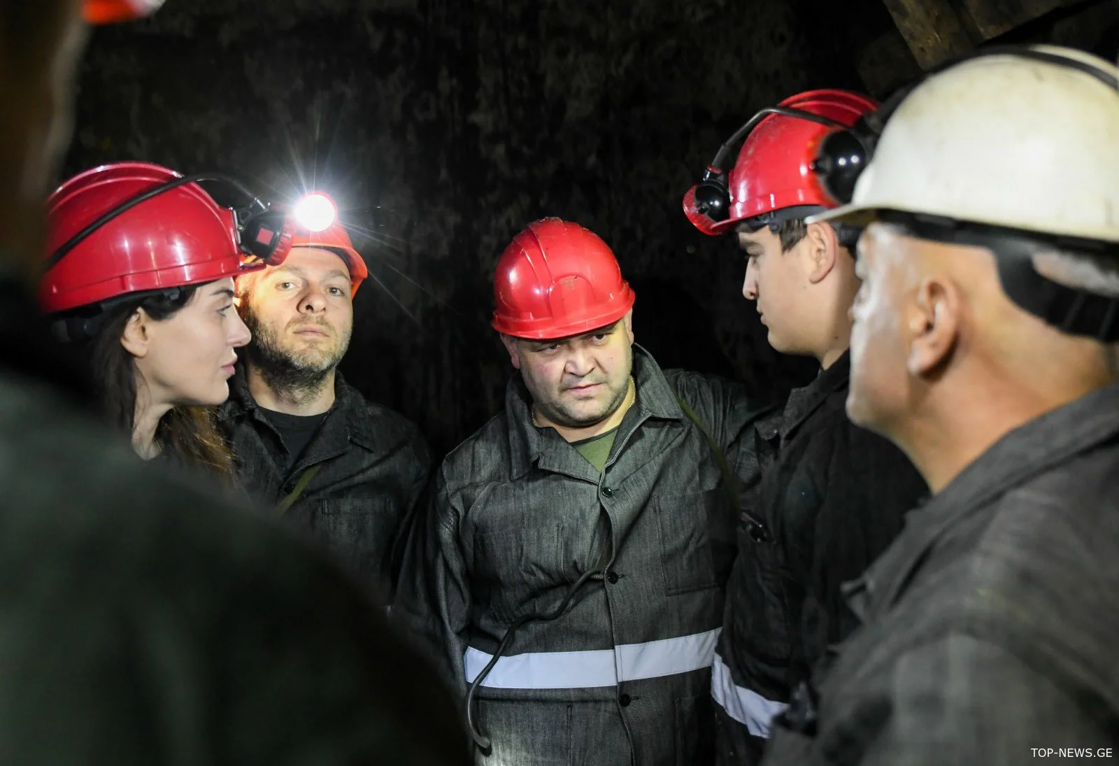 ხელისუფლების წარმომადგებლებმა ტყიბულის შახტა დაათვალიერეს