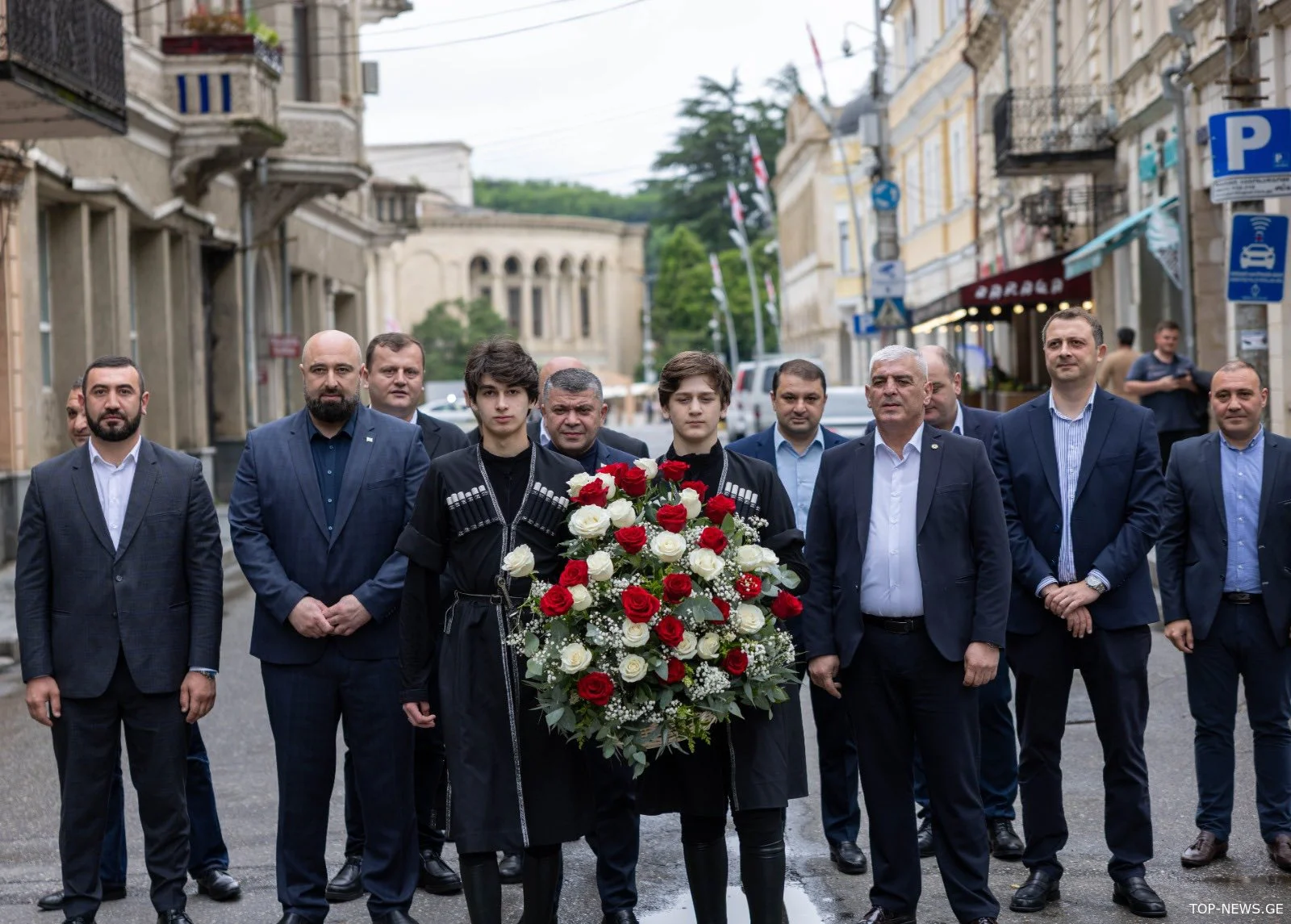"სამშობლოს თავისუფლება და დამოუკიდებლობა  საუკუნეების განმავლობაში იყო ყველა ქართველის  უმთავრესი ოცნება და ჩვენ ეს შევძელით!"