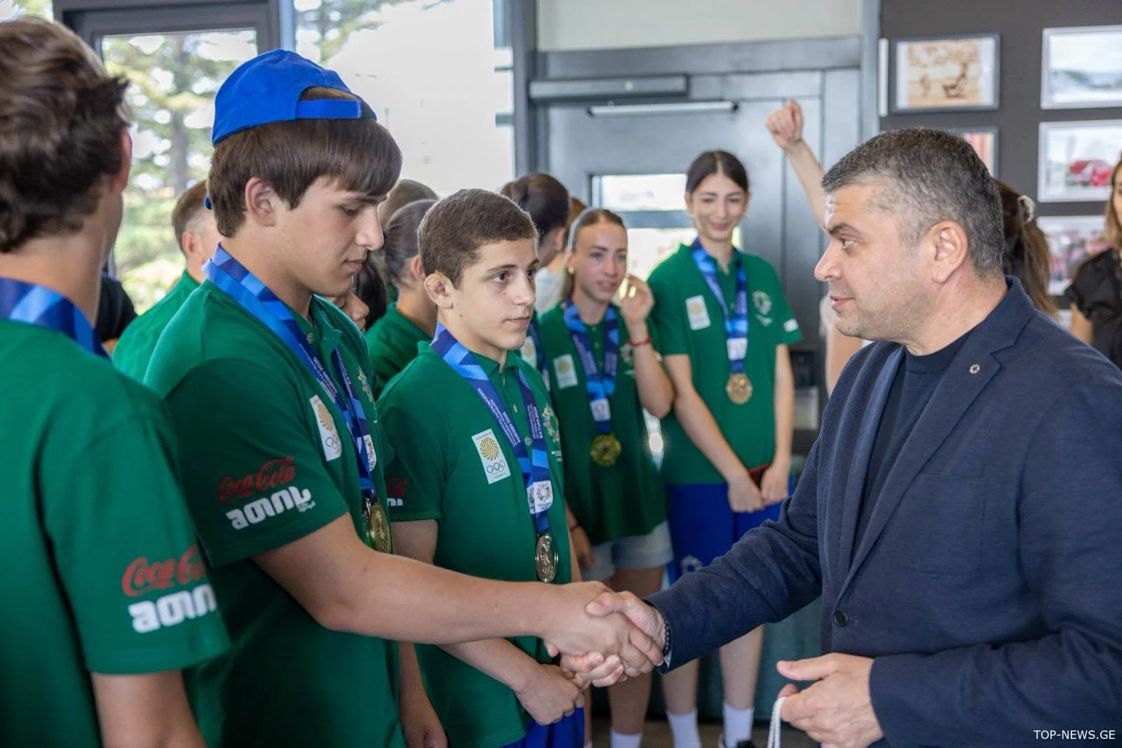 ქუთაისის მერი წარმატებულ ახალგაზრდა სპორტსმენებს შეხვდა