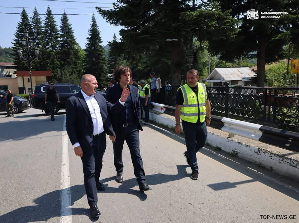 რა კეთდება ონის შესასვლელში გზის მეწყრული პროცესებისგან დასაცავად?