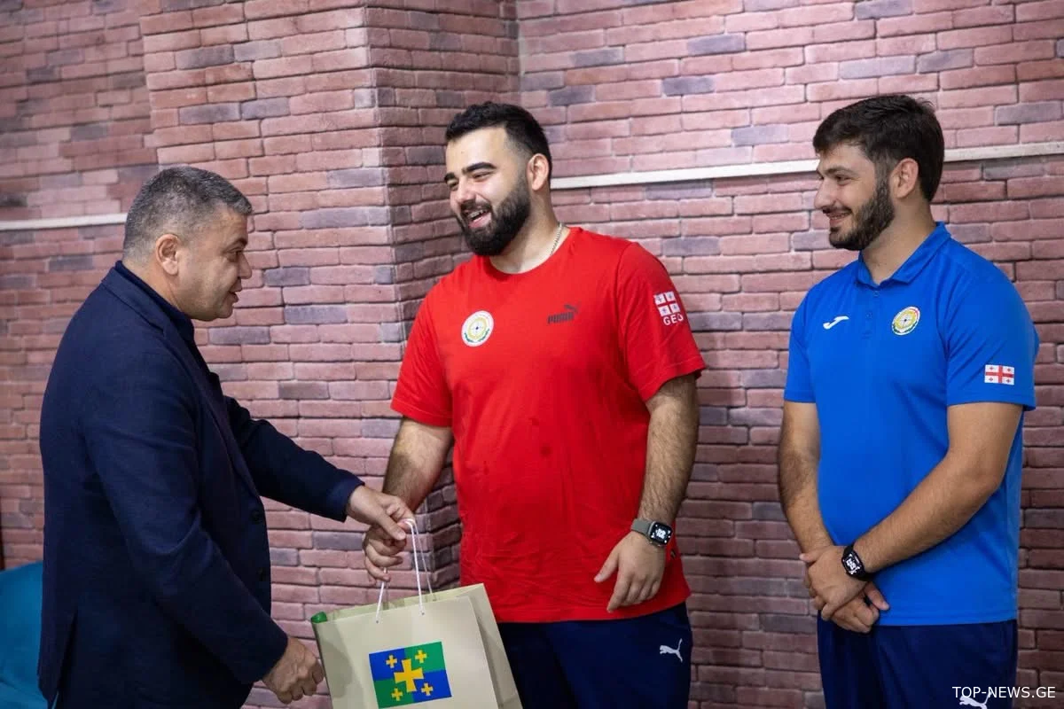 ქუთაისში წარმატებულ ქუთაისელ მსროლელებს შეხვდნენ